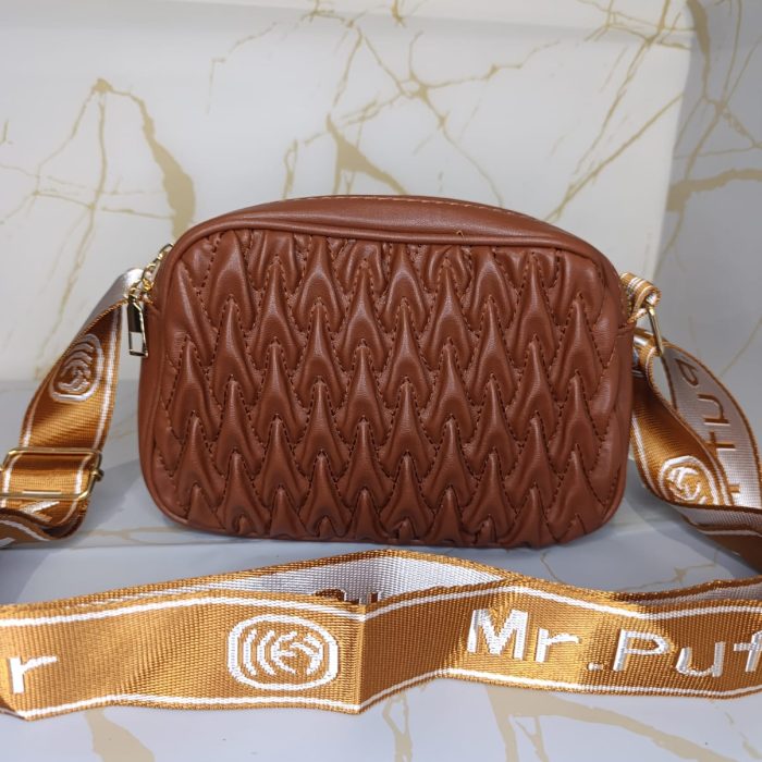 CrossBody con Relieve